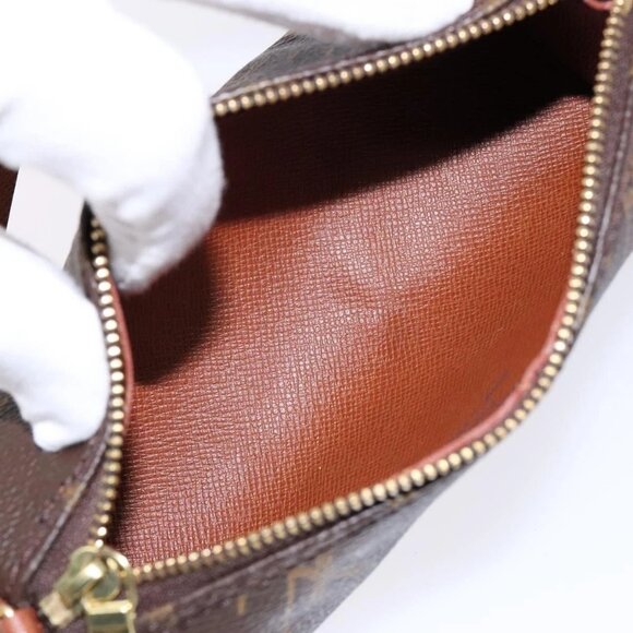 LOUIS VUITTON Monogram Papillon Pouch LV Auth 138015 - Picture 11 of 16